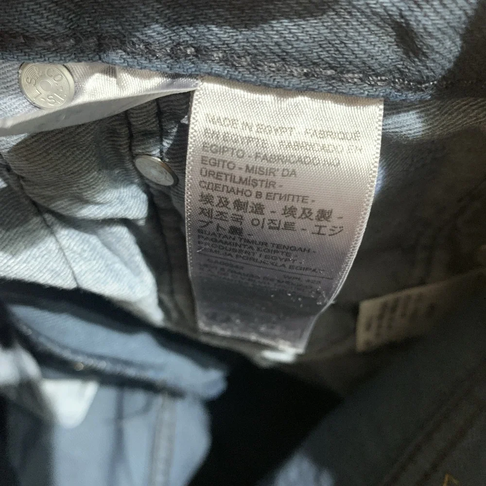 Levi's 501 Button Fly Blue Dark Cut Off‎ Shorts Mens  Size 31X12